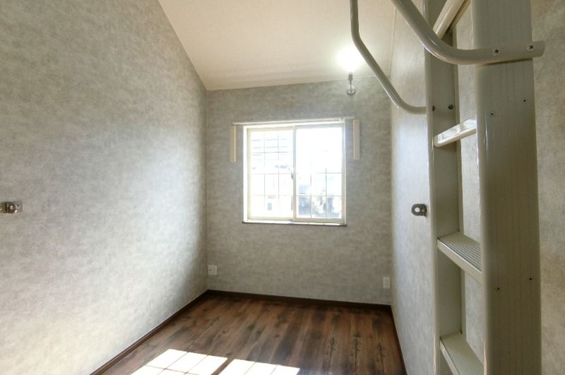 �y���ԁE���r���O�z�@