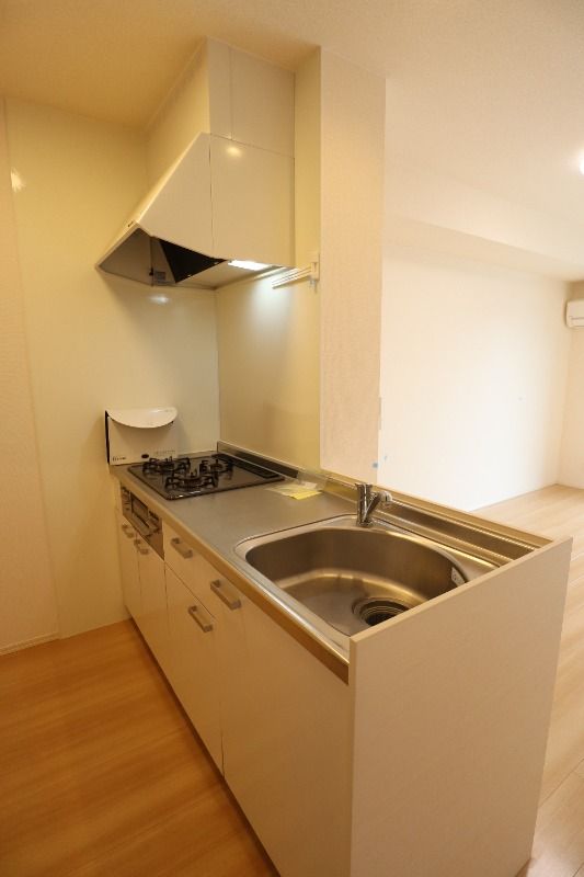 �y�L�b�`���z�@