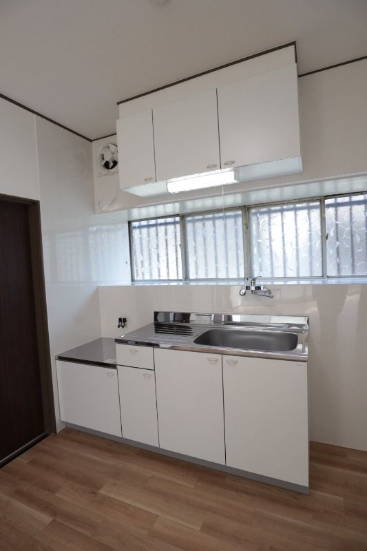 �y�L�b�`���z�@