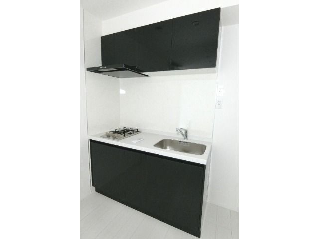 yLb`z@
