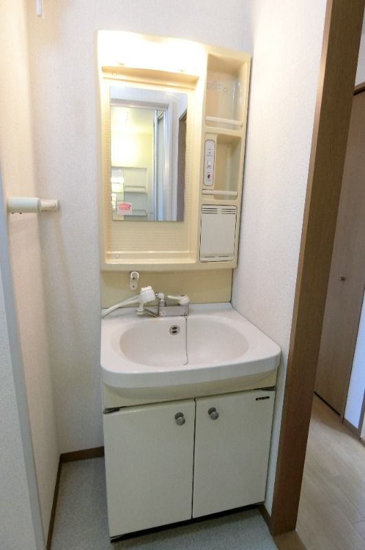 �y���ʏ��z�@