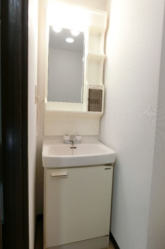 �y���ʏ��z�@