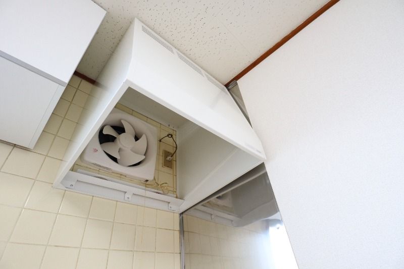 �y���̑��ݔ��z�@�L�b�`�����C��