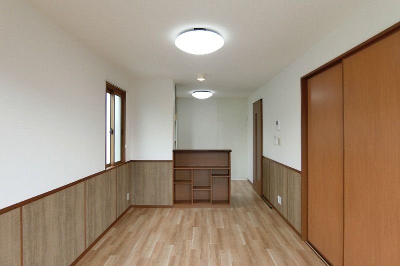 �y�����E���r���O�z�@