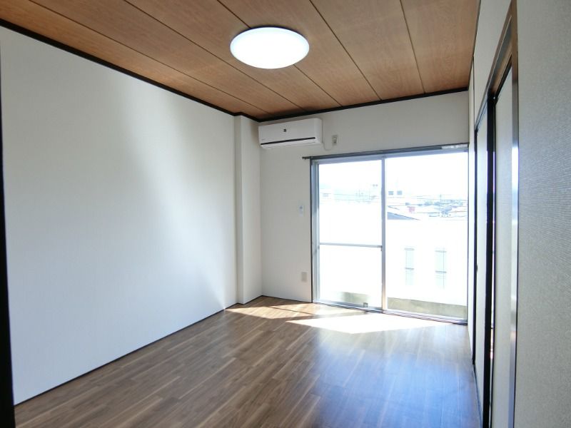 �y���̑������E�X�y�[�X�z�@