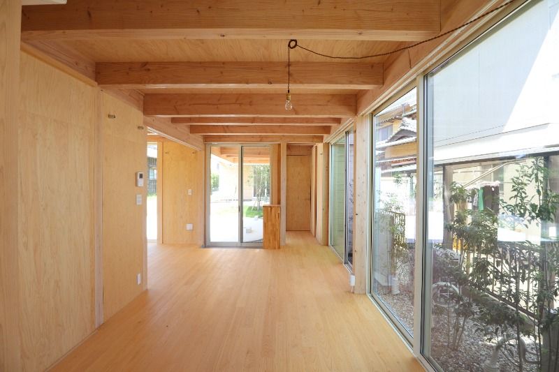 �y���ԁE���r���O�z�@