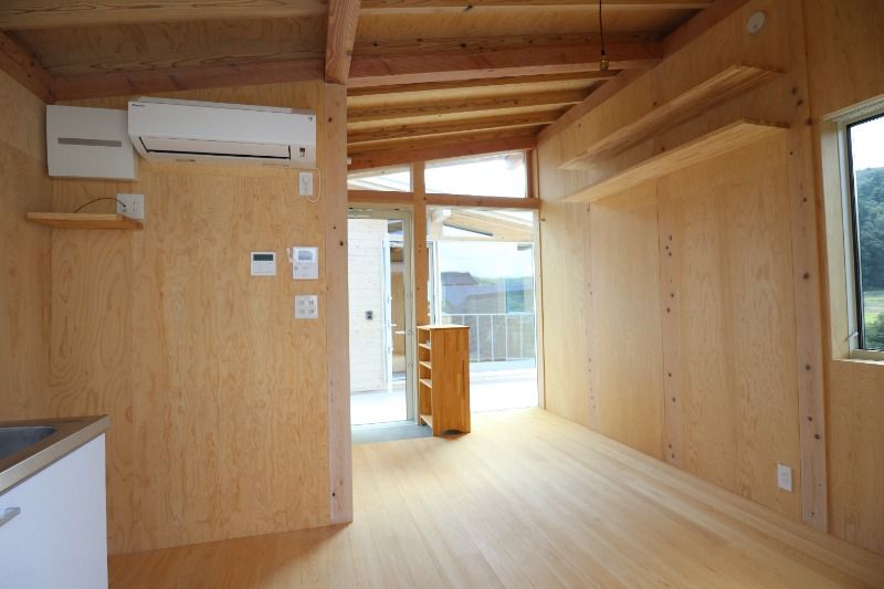 �y���ԁE���r���O�z�@