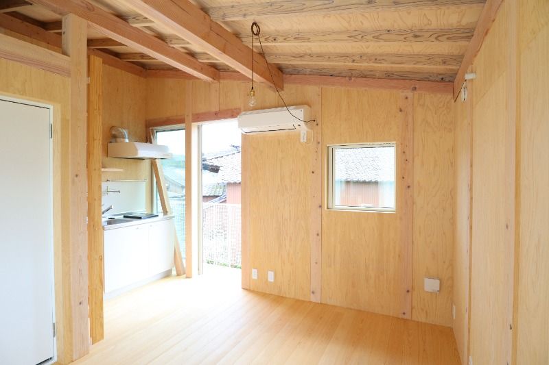 �y���ԁE���r���O�z�@