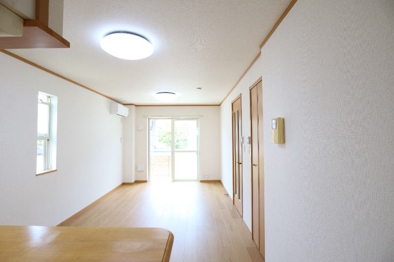 �y���ԁE���r���O�z�@