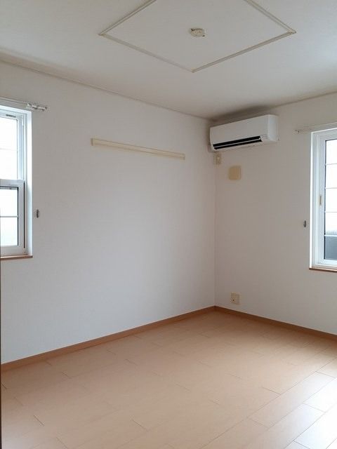 �y���̑������E�X�y�[�X�z�@