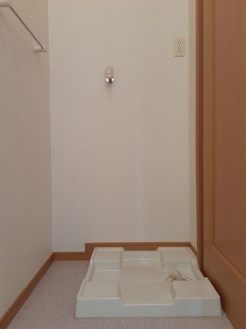 �y���̑��ݔ��z�@��������@�u��