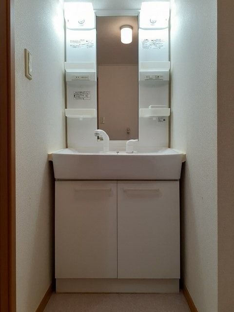 �y���ʏ��z�@