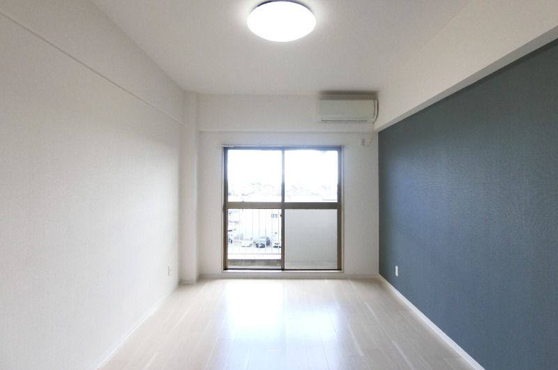 �y���ԁE���r���O�z�@