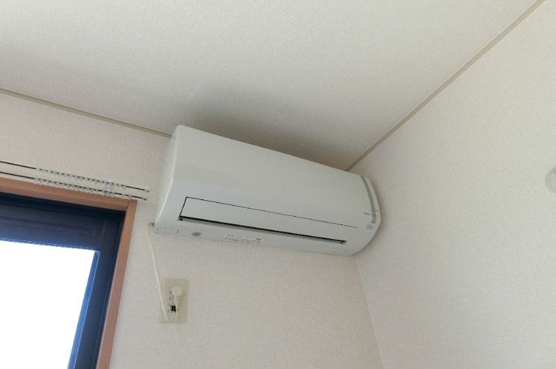 �y���̑��ݔ��z�@�G�A�R��