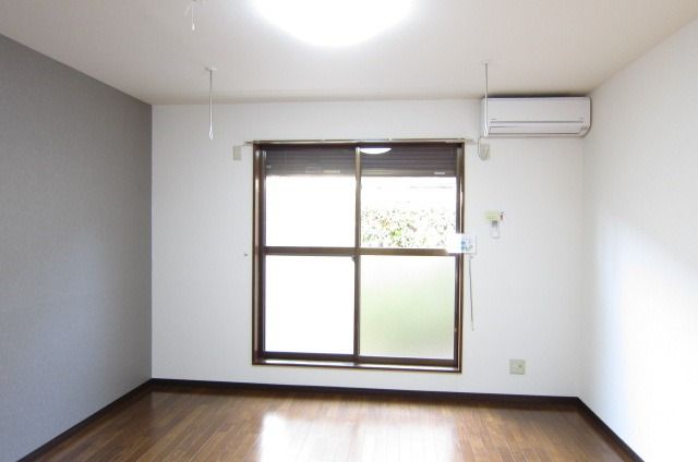 �y���ԁE���r���O�z�@