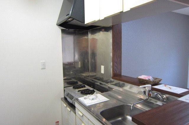 �y�L�b�`���z�@