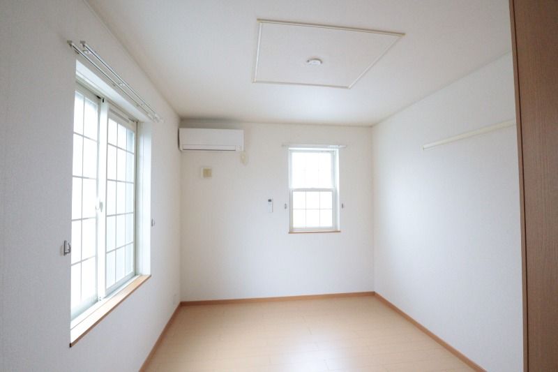 �y���̑������E�X�y�[�X�z�@