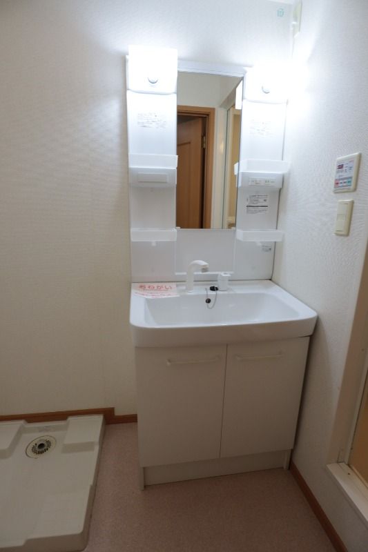 �y���ʏ��z�@