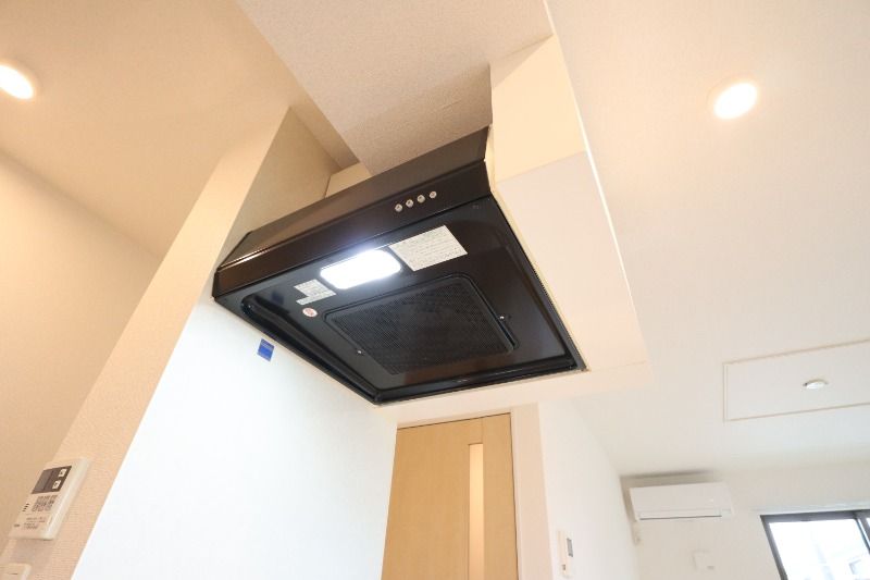 �y���̑��ݔ��z�@�L�b�`�����C��