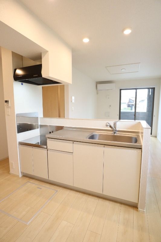 �y�L�b�`���z�@