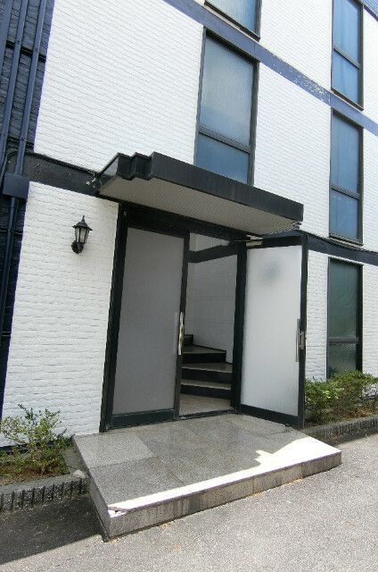 �y�G���g�����X�z�@