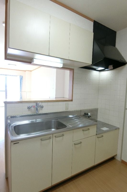 �y�L�b�`���z�@