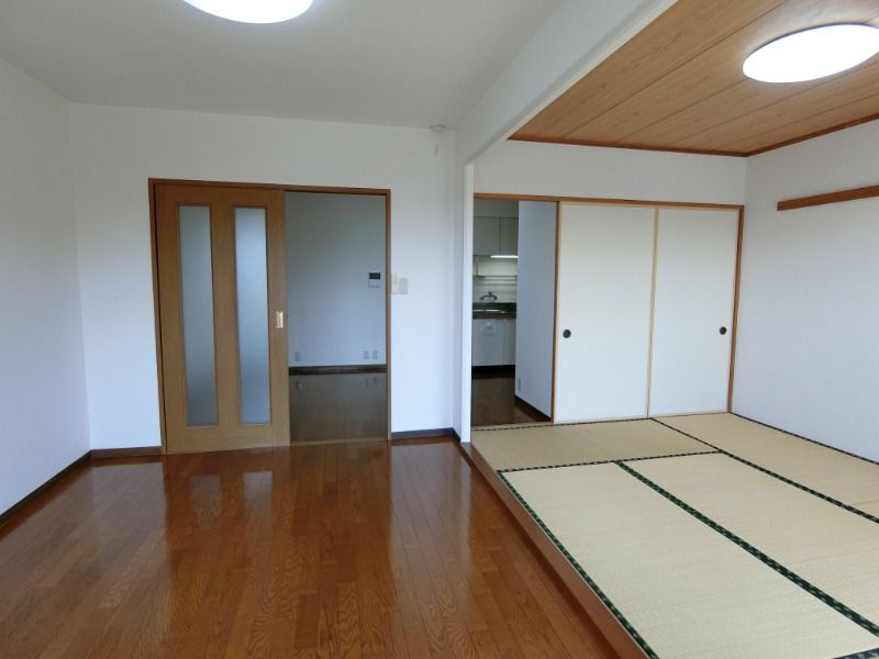 �y���̑������E�X�y�[�X�z�@���^�C�v