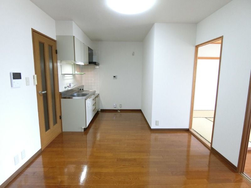 �y���ԁE���r���O�z�@���^�C�v