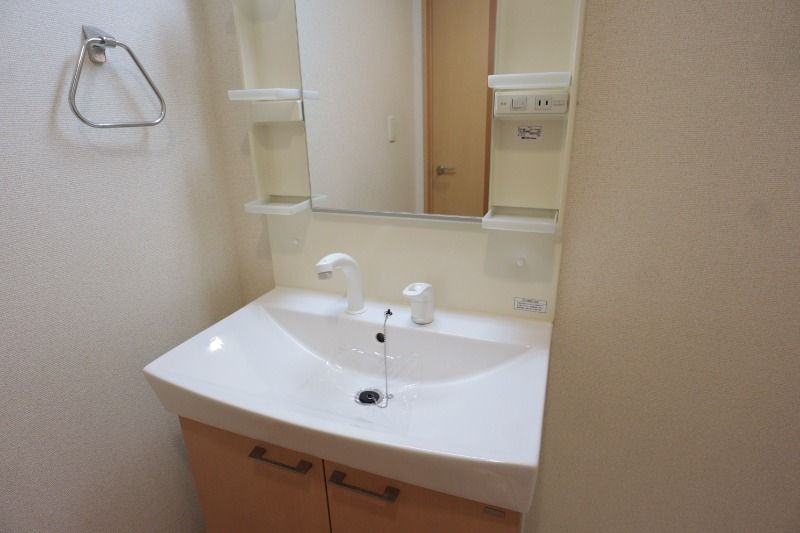 �y���ʏ��z�@�V�����v�[�h���b�T�[