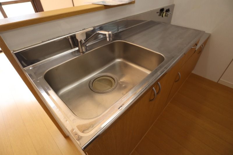 �y�L�b�`���z�@