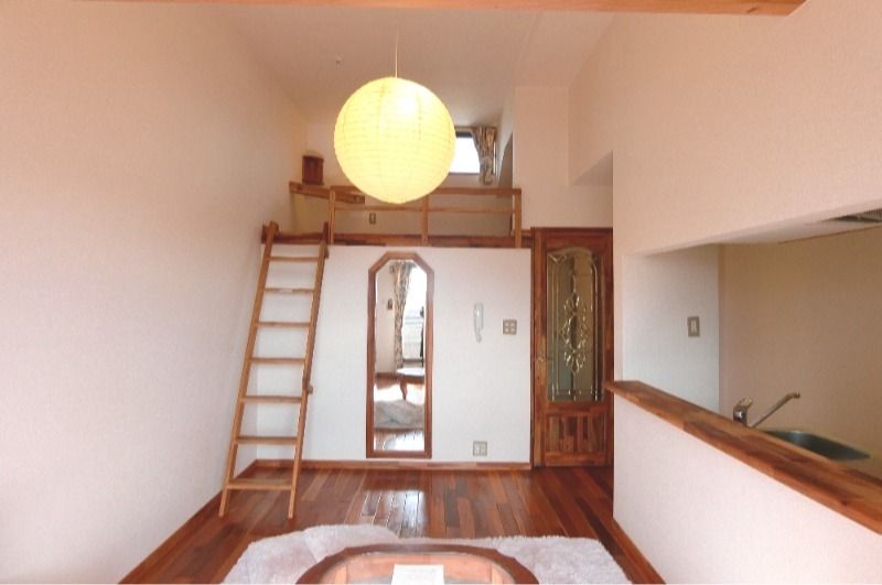 �y�����E���r���O�z�@