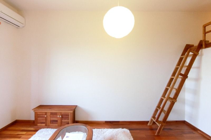 �y�����E���r���O�z�@