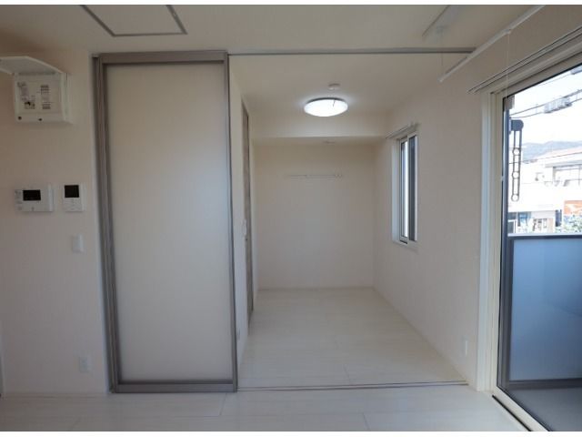 �y���̑������E�X�y�[�X�z�@