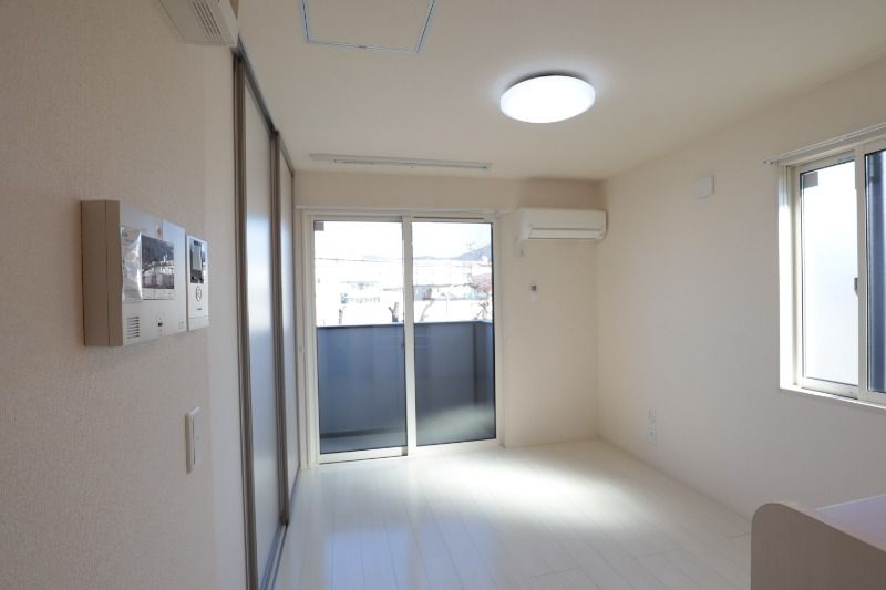 �y���ԁE���r���O�z�@