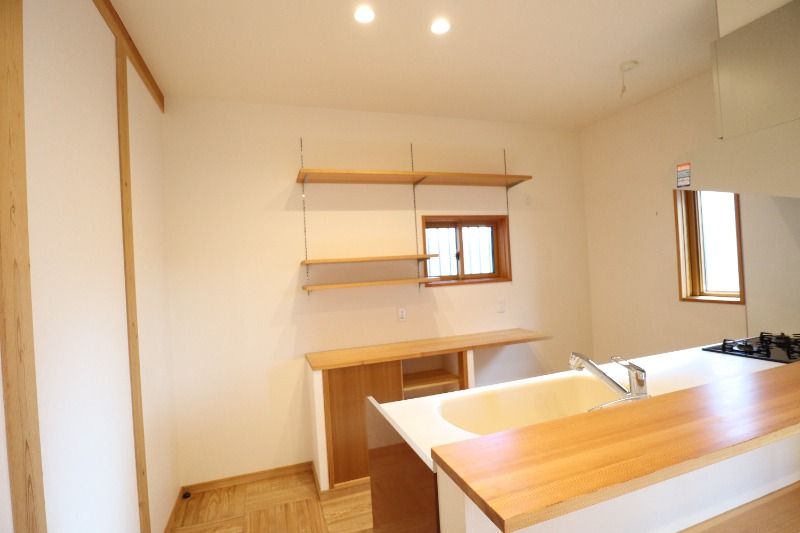 �y�L�b�`���z�@