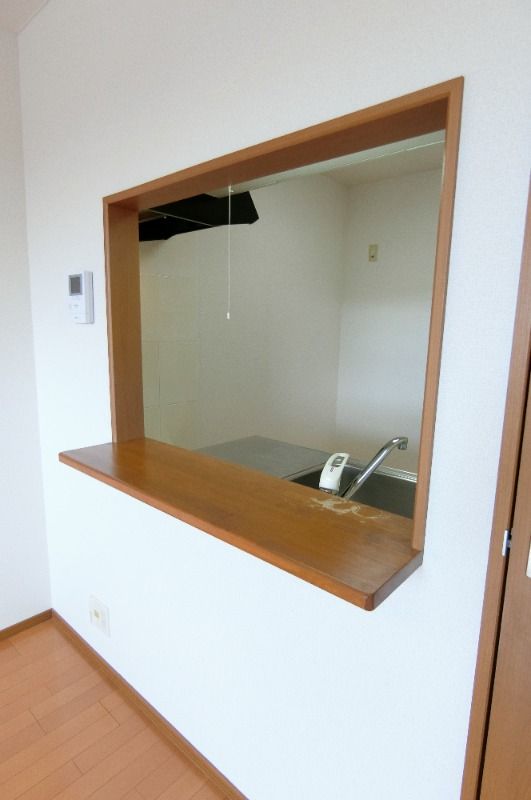 �y�L�b�`���z�@