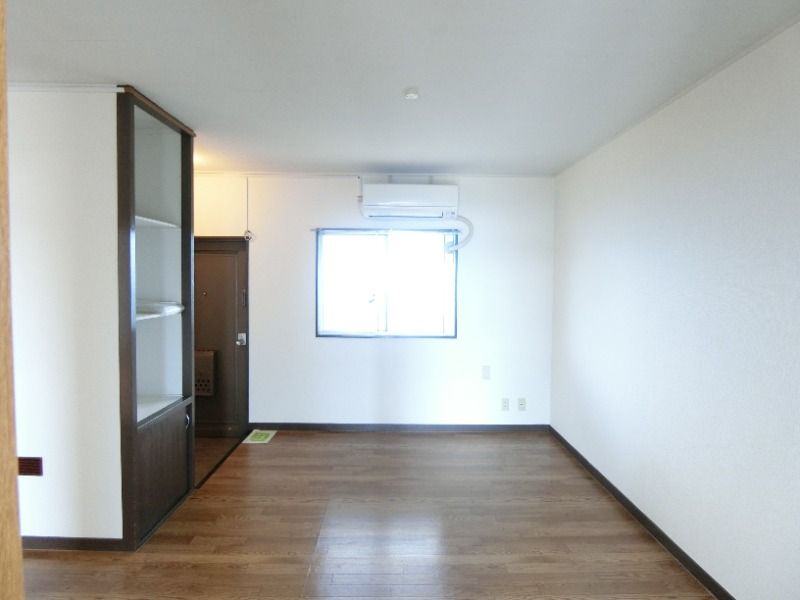 �y���ԁE���r���O�z�@