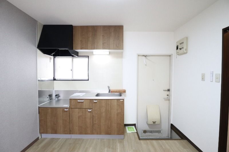 �y�L�b�`���z�@