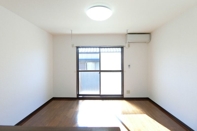 �y���ԁE���r���O�z�@