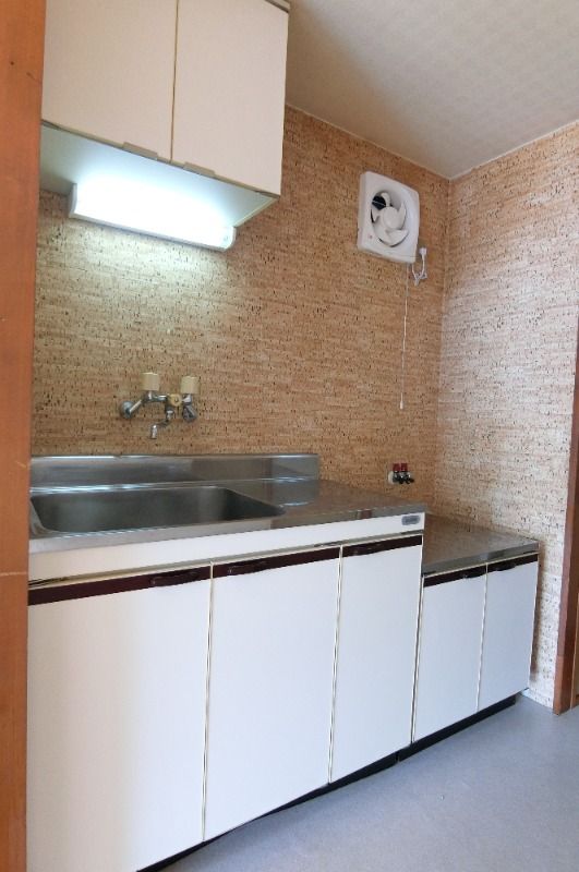 �y�L�b�`���z�@