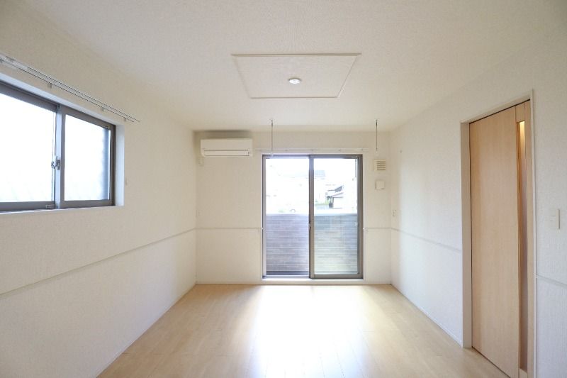 �y���ԁE���r���O�z�@���^�C�v