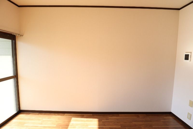 �y�����E���r���O�z�@