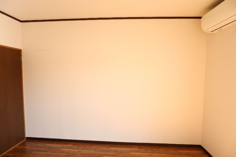 �y�����E���r���O�z�@