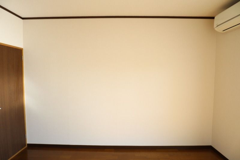 �y�����E���r���O�z�@