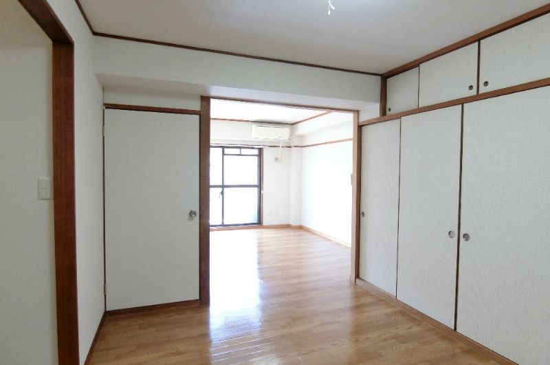 �y���ԁE���r���O�z�@���^�C�v