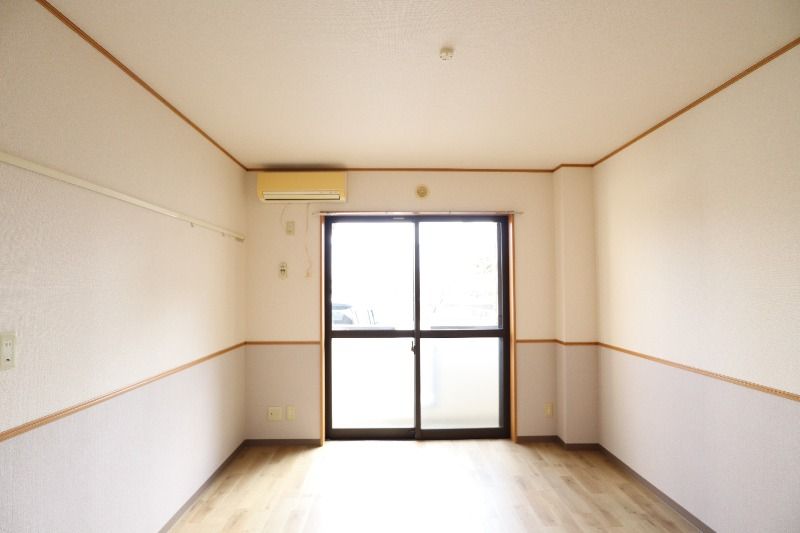 �y���ԁE���r���O�z�@���^�C�v