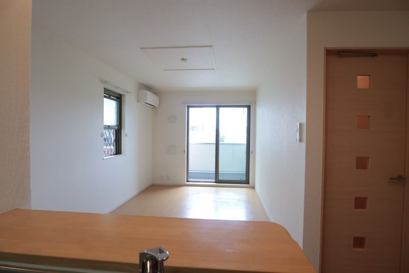 �y���ԁE���r���O�z�@