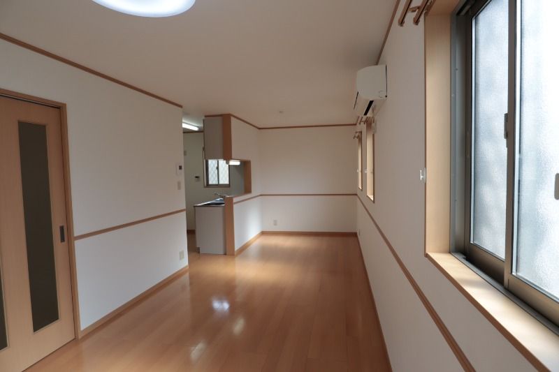 �y���ԁE���r���O�z�@