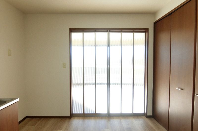 �y���ԁE���r���O�z�@���^�C�v