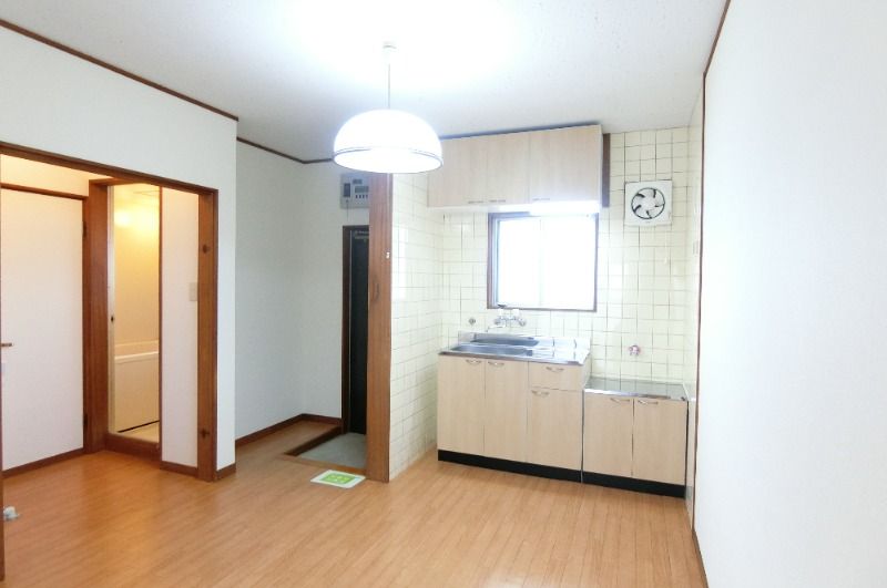 �y���ԁE���r���O�z�@���^�C�v